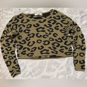 Kensie Girl Olive Green Leopard Print Crop Sweater Size XS